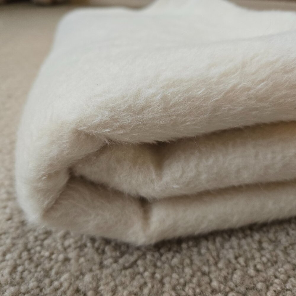 Kuna Baby Alpaca & Wool FUZZY FURRY Wrap